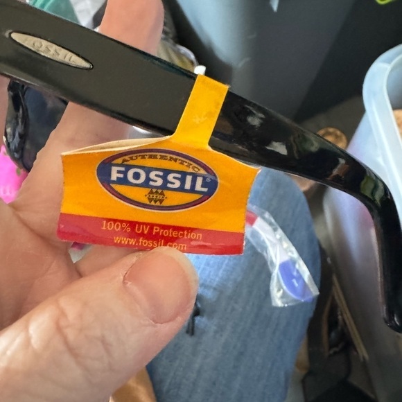 NWT Fossil “candy” sunglasses - Picture 2 of 6